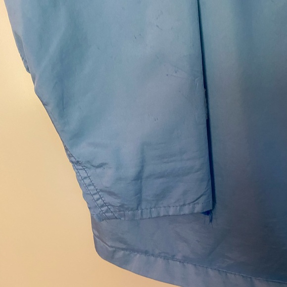 Orvis,Size M, Light Blue, windbreaker with lining, lots of Velcro enclosures - Picture 9 of 16